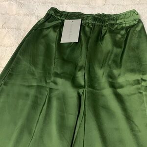 See and Be Seen Green small women’s trousers